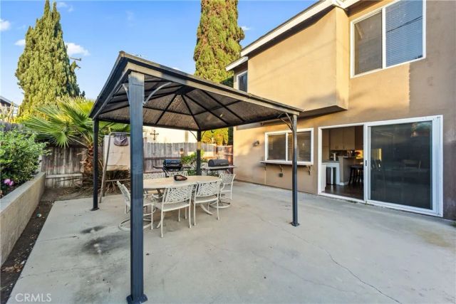 1003 E Helmick, Carson, CA 90746