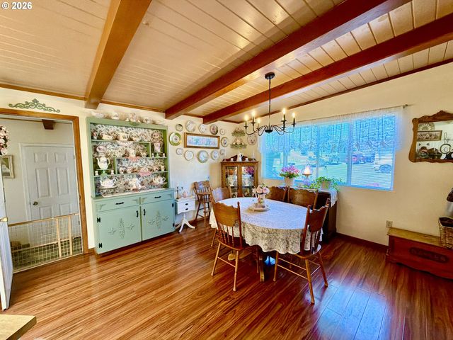 433 FIR St, Brookings, OR 97415