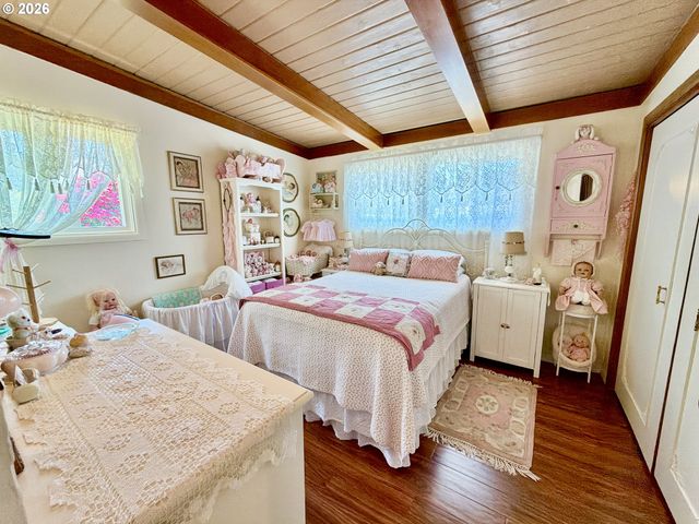 433 FIR St, Brookings, OR 97415
