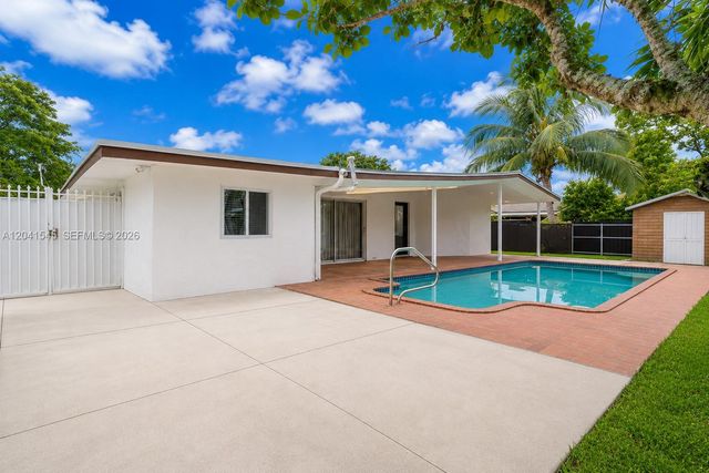 18670 Belview Dr, Cutler Bay, FL 33157