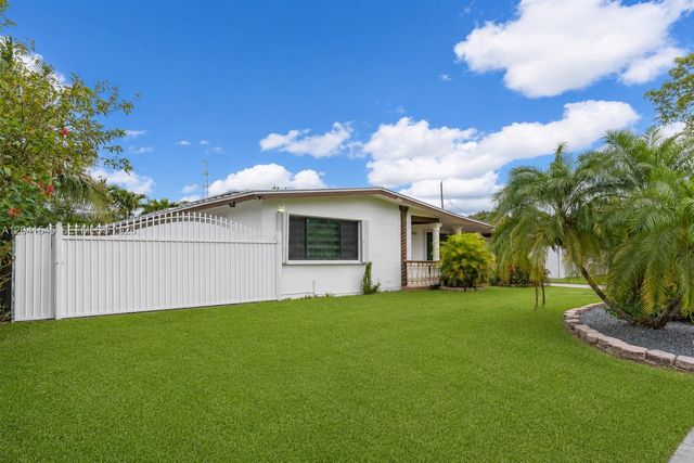 18670 Belview Dr, Cutler Bay, FL 33157