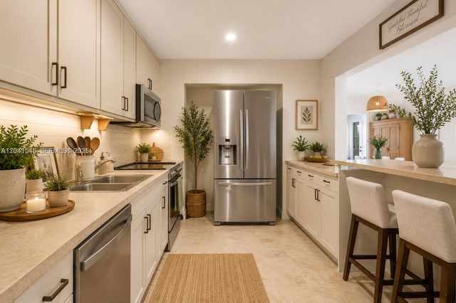 18670 Belview Dr, Cutler Bay, FL 33157