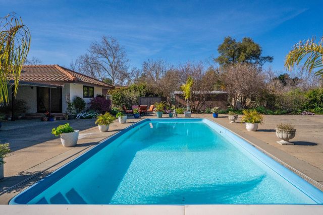 195 Howell Avenue, Red Bluff, CA 96080