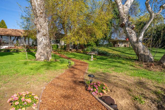 195 Howell Avenue, Red Bluff, CA 96080