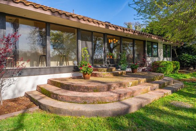 195 Howell Avenue, Red Bluff, CA 96080