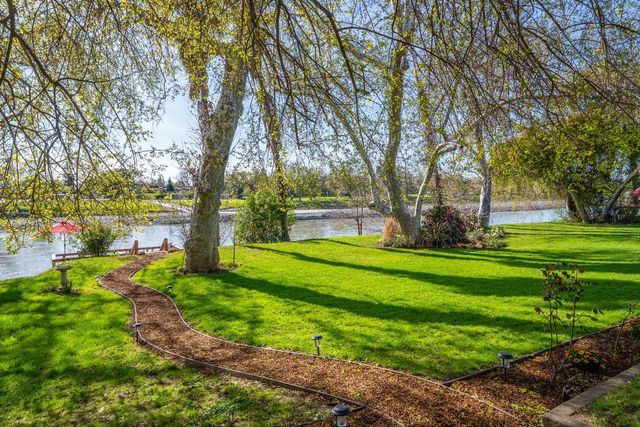 195 Howell Avenue, Red Bluff, CA 96080