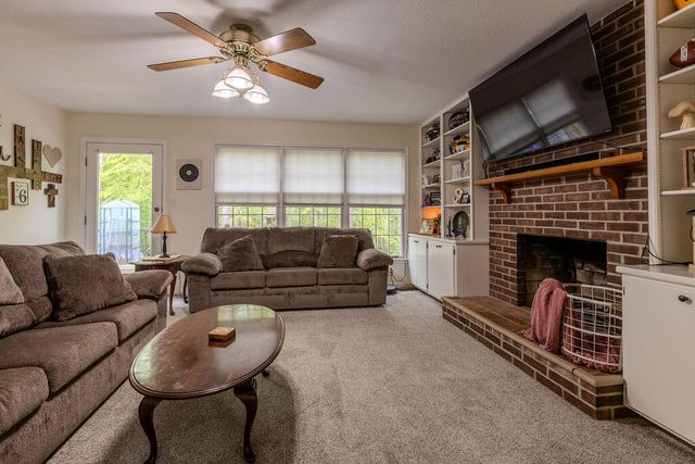 198 Kyle Lane, Morehead, KY 40351