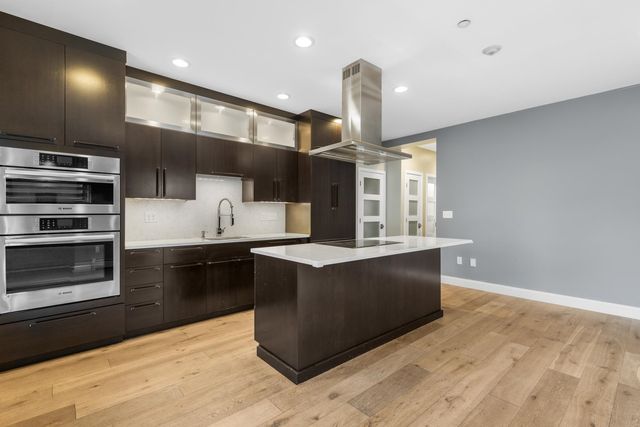 43 Cornwall St Apt B, Portsmouth, NH 03801