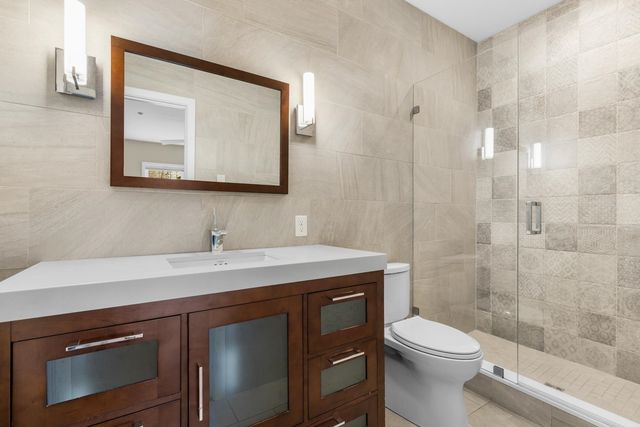 43 Cornwall St Apt B, Portsmouth, NH 03801