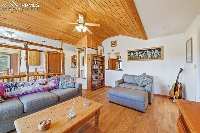 556 Circle Drive, Florissant, CO 80816