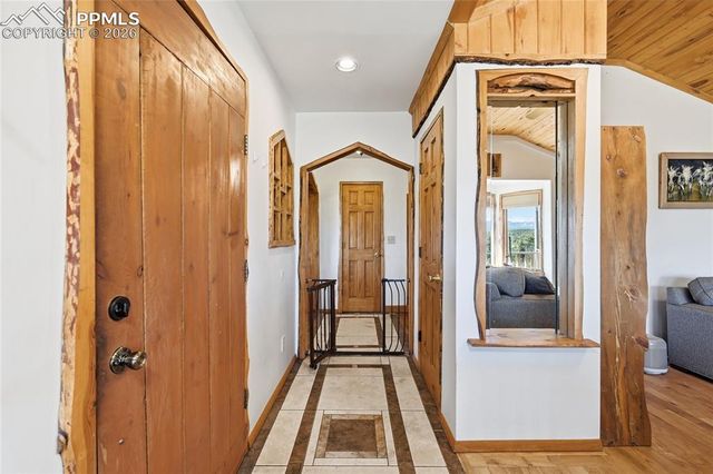 556 Circle Drive, Florissant, CO 80816