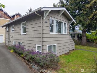 7945 9th Avenue SW, Seattle, WA 98106
