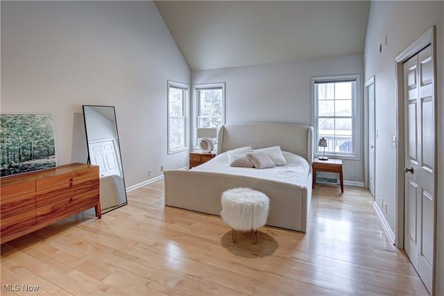 4 River Pointe, Rocky River, OH 44116