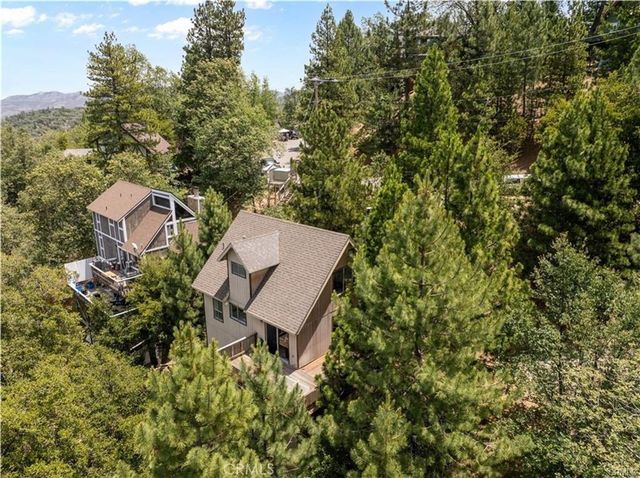 1334 St Anton, Lake Arrowhead, CA 92352