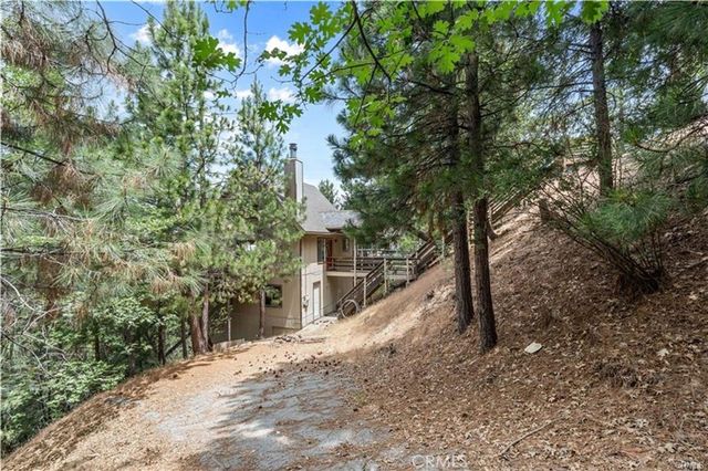 1334 St Anton, Lake Arrowhead, CA 92352