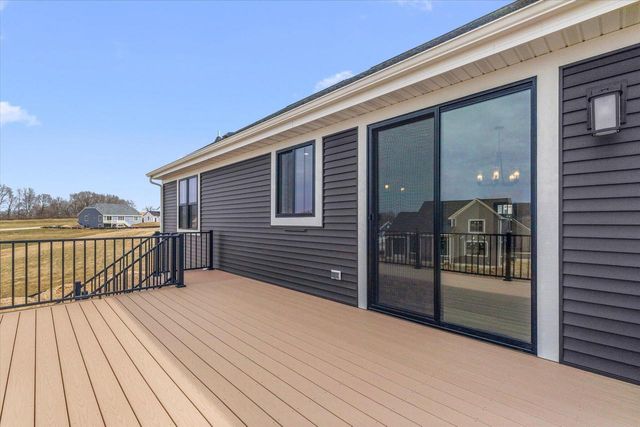 804 Viewpoint AVENUE, Waukesha, WI 53188