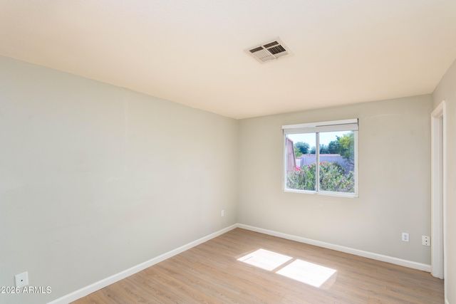 3525 E HEARN Road, Phoenix, AZ 85032