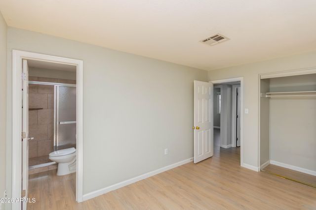 3525 E HEARN Road, Phoenix, AZ 85032
