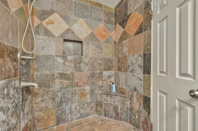 201 Amber Lane, League City, TX 77573
