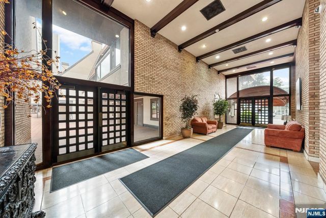 300 Gorge Road 58, Cliffside Park, NJ 07010