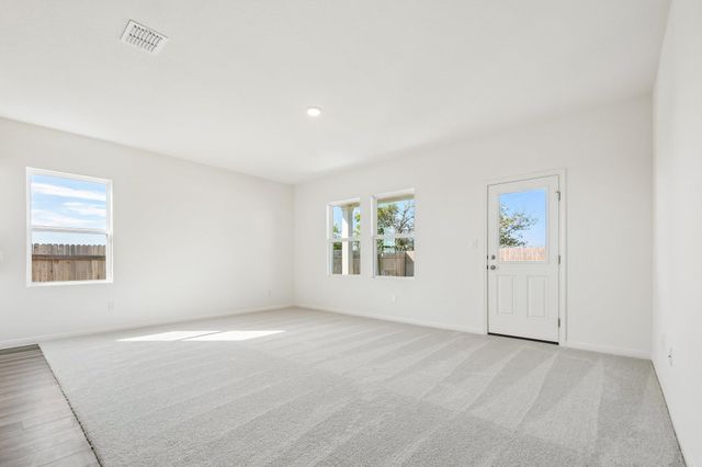 1305 Morris LOOP, San Marcos, TX 78666