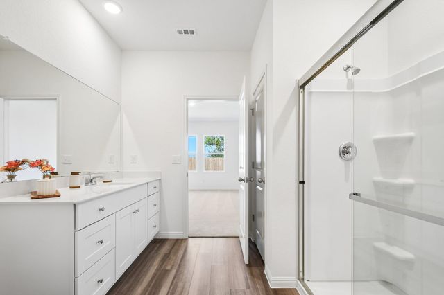 1305 Morris LOOP, San Marcos, TX 78666