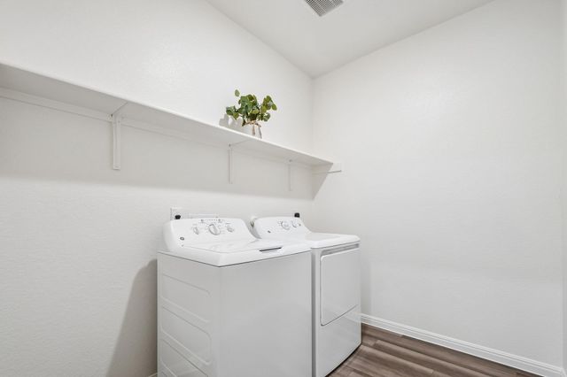 1305 Morris LOOP, San Marcos, TX 78666