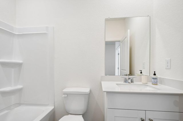 1305 Morris LOOP, San Marcos, TX 78666