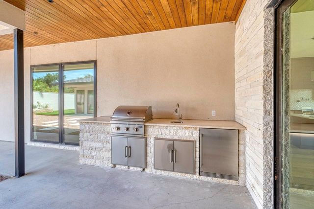 3504 Bay West BLVD, Horseshoe Bay, TX 78657