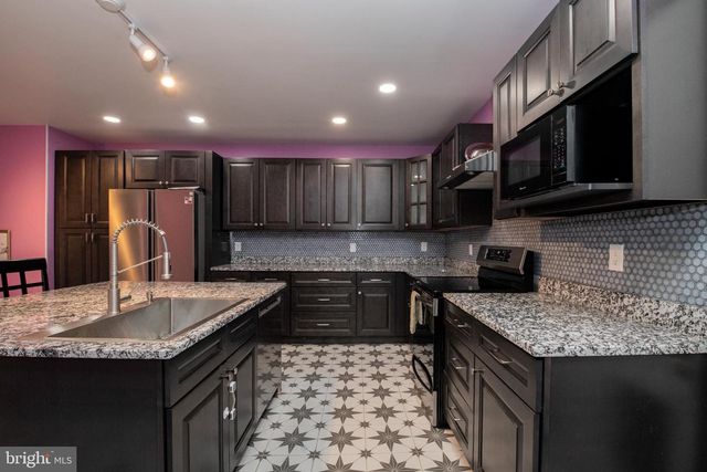 114 E UPSAL ST, Philadelphia, PA 19119