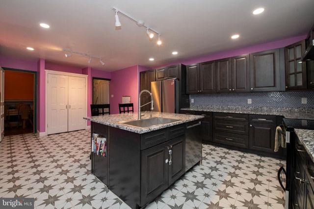 114 E UPSAL ST, Philadelphia, PA 19119