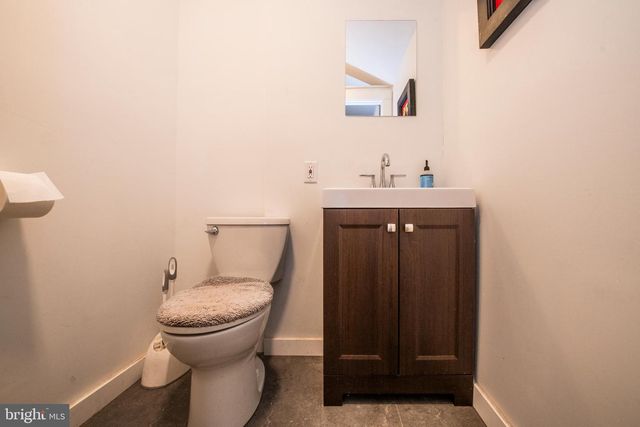 114 E UPSAL ST, Philadelphia, PA 19119