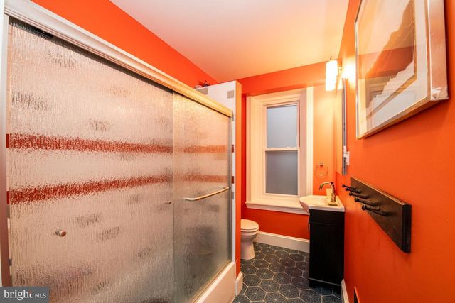 114 E UPSAL ST, Philadelphia, PA 19119