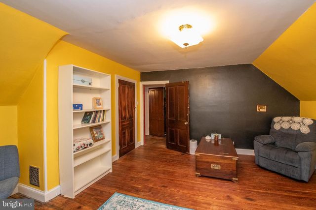 114 E UPSAL ST, Philadelphia, PA 19119