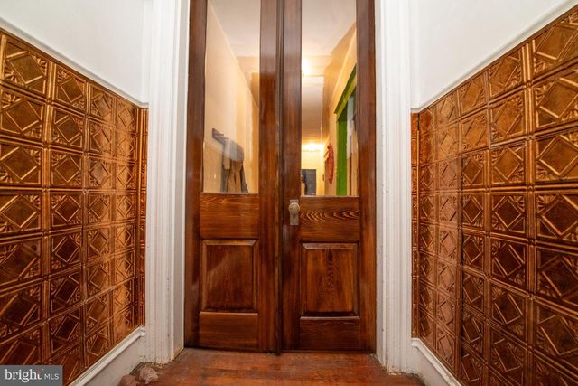 114 E UPSAL ST, Philadelphia, PA 19119