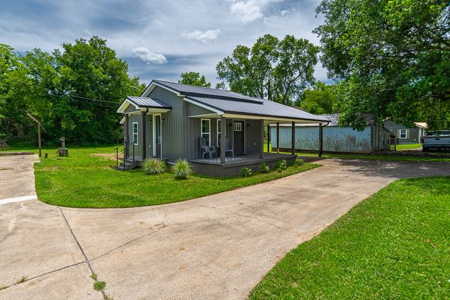 941 Shelbyville Hwy, Fayetteville, TN 37334