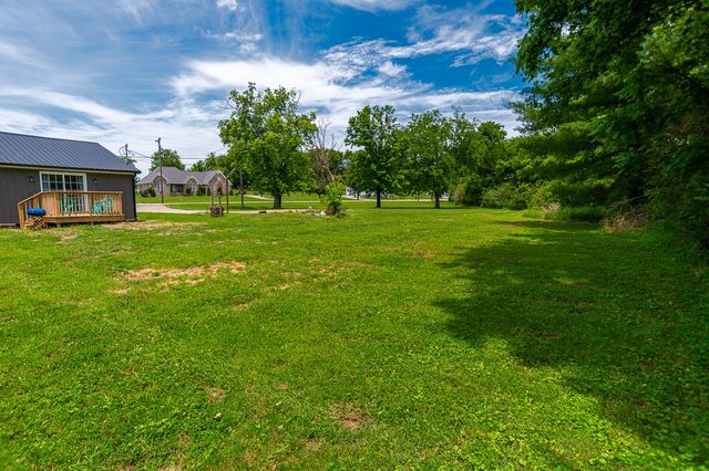 941 Shelbyville Hwy, Fayetteville, TN 37334