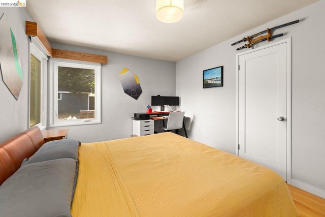 7542 Valentine St, Oakland, CA 94605