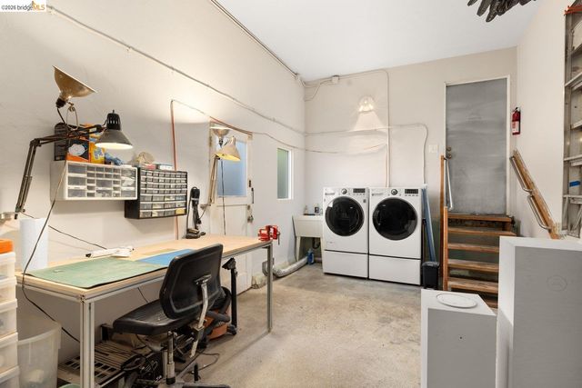 7542 Valentine St, Oakland, CA 94605