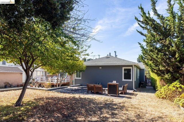7542 Valentine St, Oakland, CA 94605