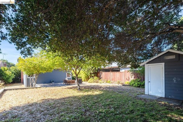 7542 Valentine St, Oakland, CA 94605