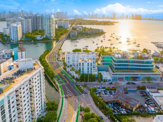 1701 SUNSET HARBOUR DR 201, Miami Beach, FL 33139