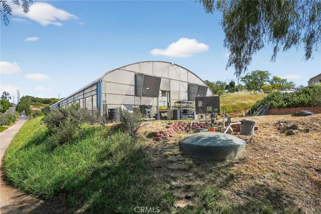 10085 W Lilac, Escondido, CA 92026