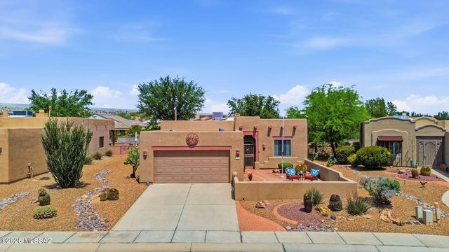 612 W Greenview Place, Green Valley, AZ 85614