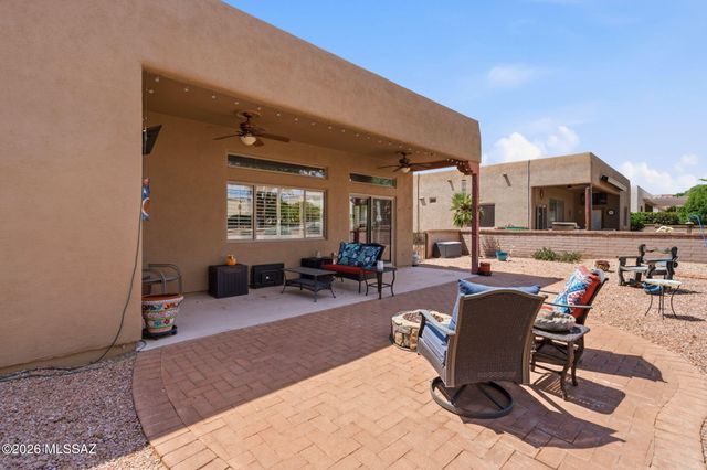 612 W Greenview Place, Green Valley, AZ 85614