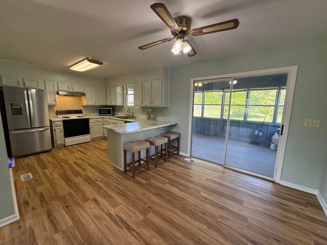 1717 Vandergriff Road, Signal Mountain, TN 37377