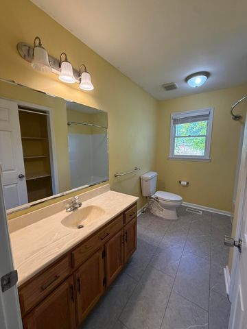 1717 Vandergriff Road, Signal Mountain, TN 37377