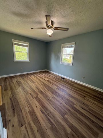 1717 Vandergriff Road, Signal Mountain, TN 37377