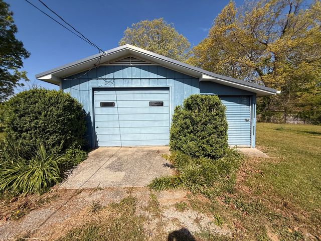 1717 Vandergriff Road, Signal Mountain, TN 37377