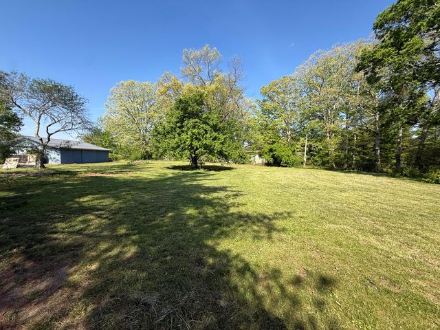 1717 Vandergriff Road, Signal Mountain, TN 37377